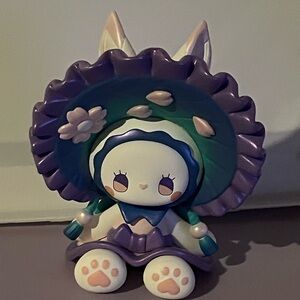 Fans of Emma! Variety of Emma figures from different series.